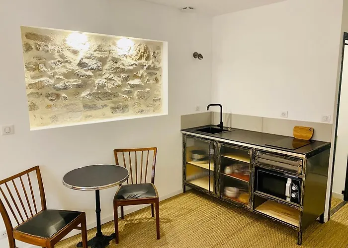 Coquet Studio En Coeur De Ville Avec Wifi Et Clim